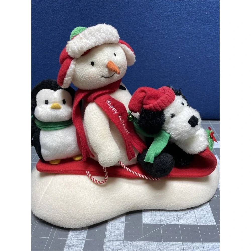 Hallmark 2007 Jingle Pals Snowman Sleigh‎ Musical Animated Sled Penguin Dog Flaw